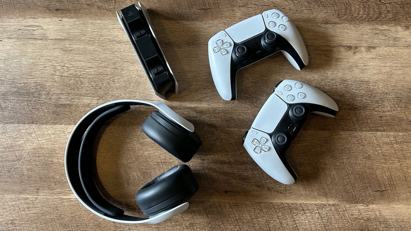 Top 10 accessoires PS5 en 2025 pour booster votre setup