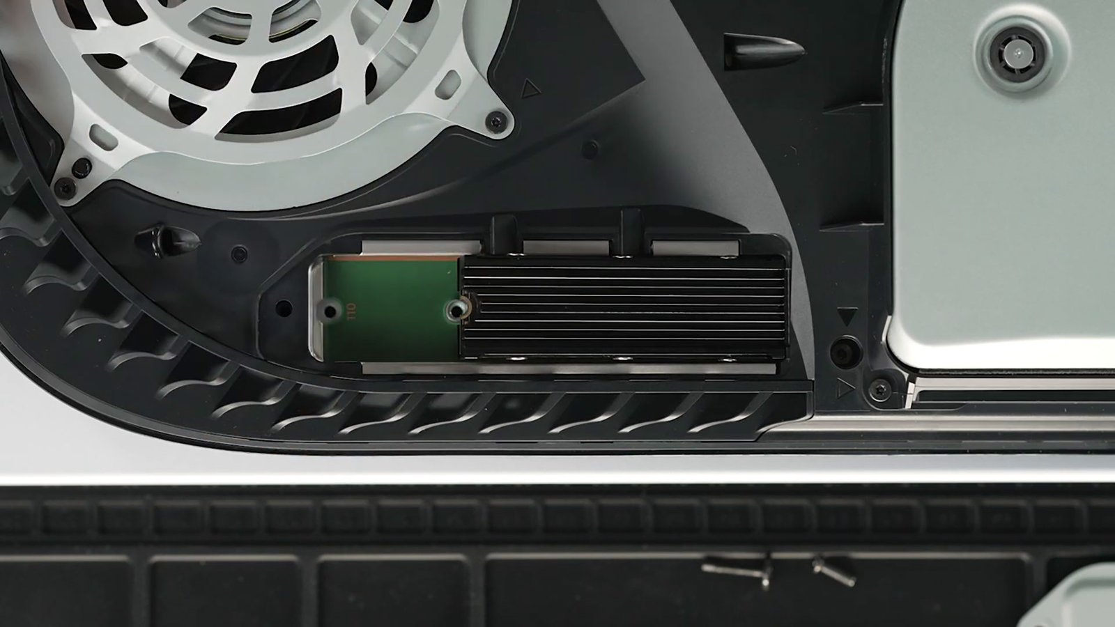 PS5 SSD installation