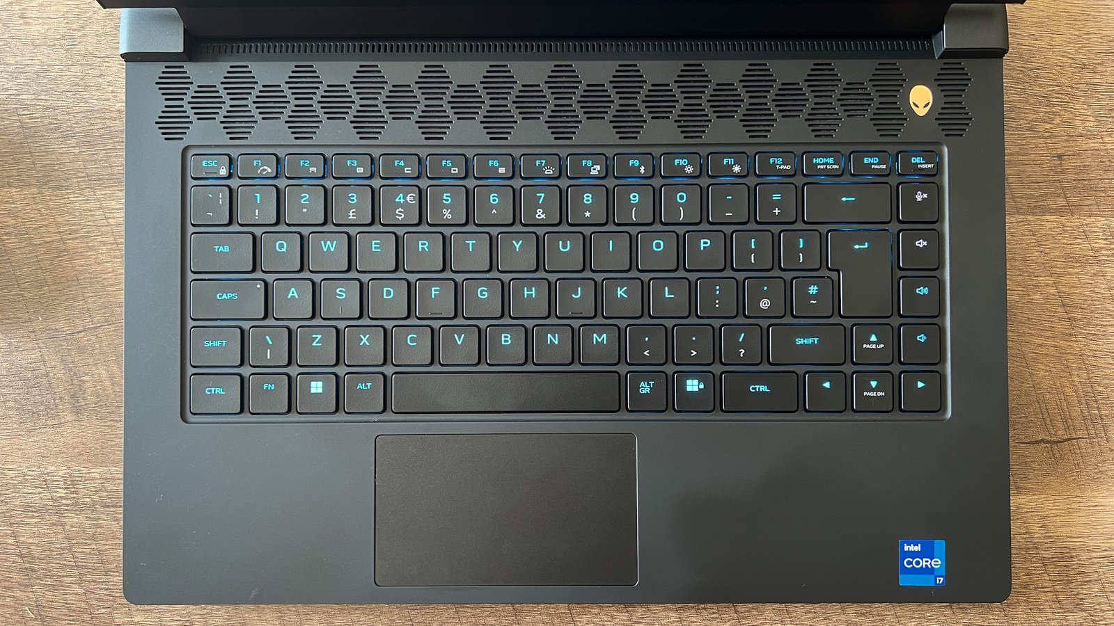 Alienware M15 R7 keyboard