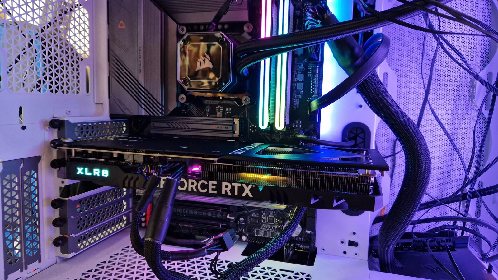 PNY GeForce RTX 4070 inside the GamesRadar testing PC