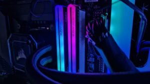 Test : La RAM DDR5 Klevv Cras XR5 RGB défie les leaders