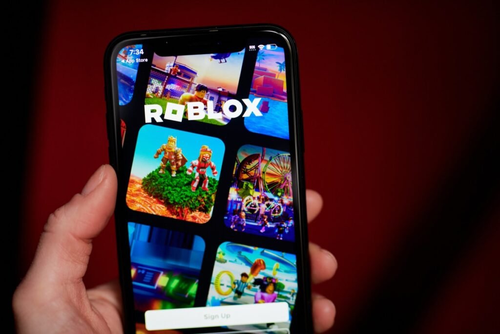 Roblox impose la vérification d’âge pour accéder au chat