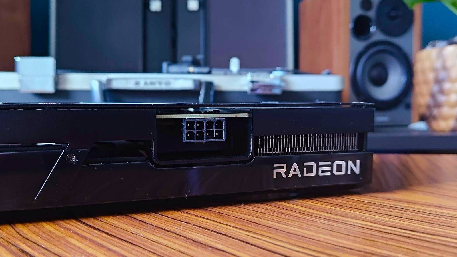 AMD Radeon RX 9050 : une nouvelle carte graphique en approche