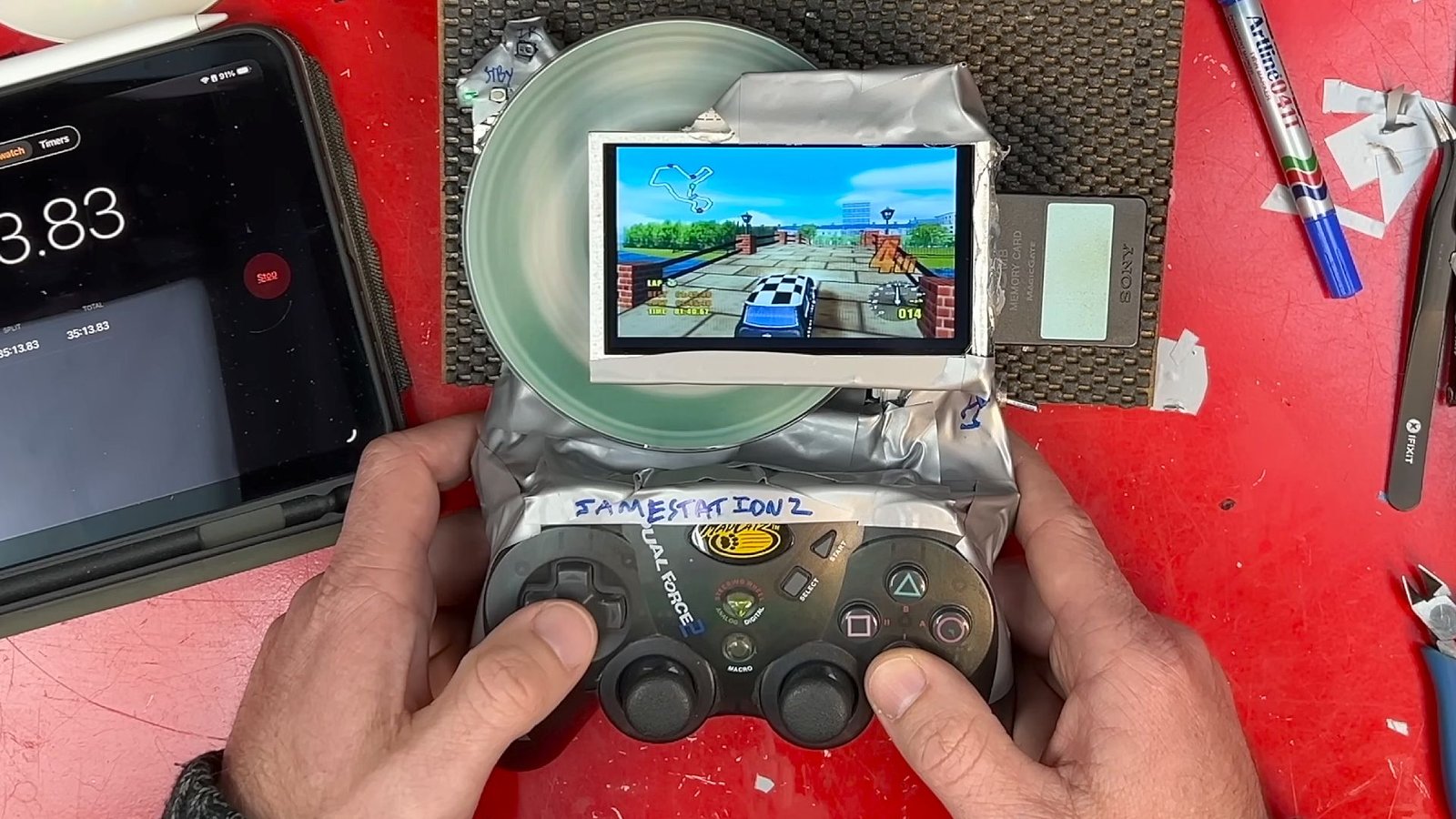 Une PS2 portable artisanale bat l’autonomie du Steam Deck