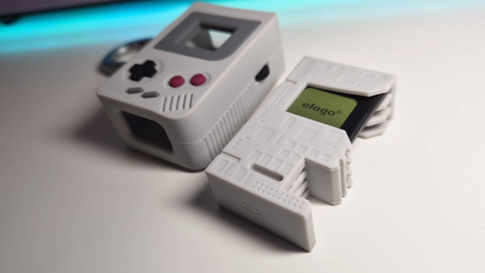 Close up of the inside of the elago Switch Game Case.
