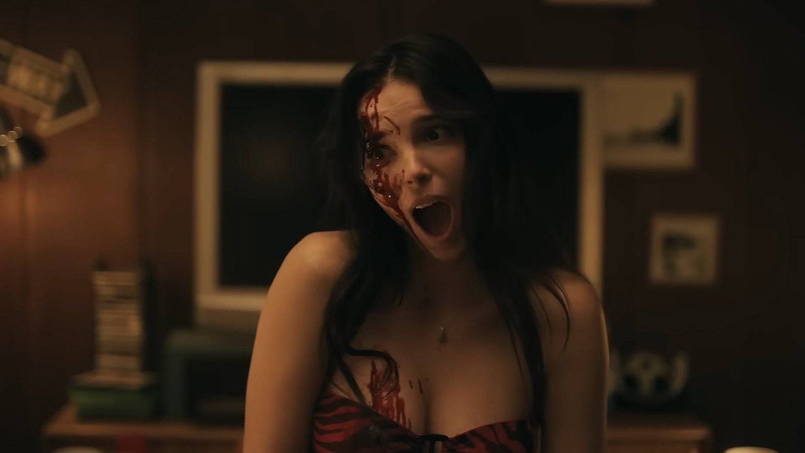 Inde Navarrette as Nikki in Obsession